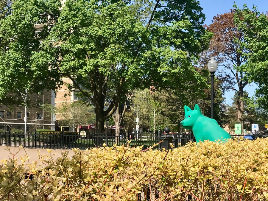 dog-park-sculpture