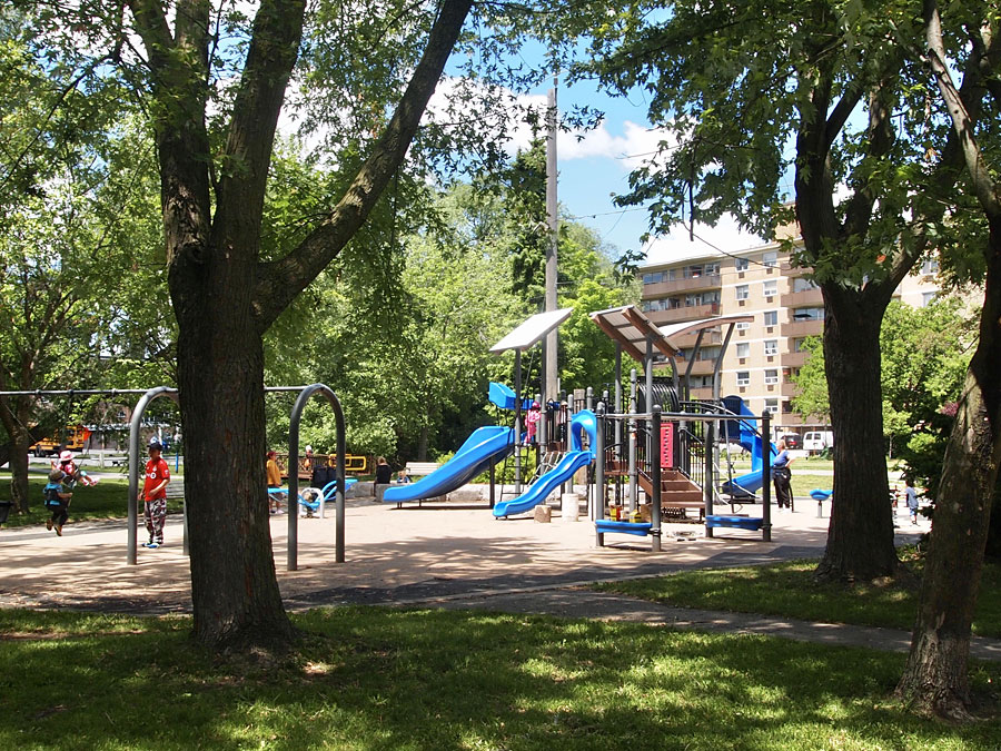 woburn-park-playground